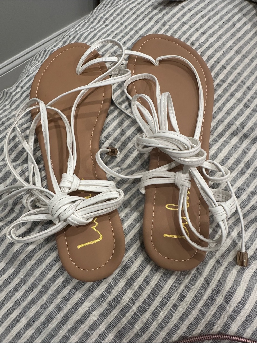 Lulus White Lace-Up Flat Sandals for Women, size   8 brand new no box